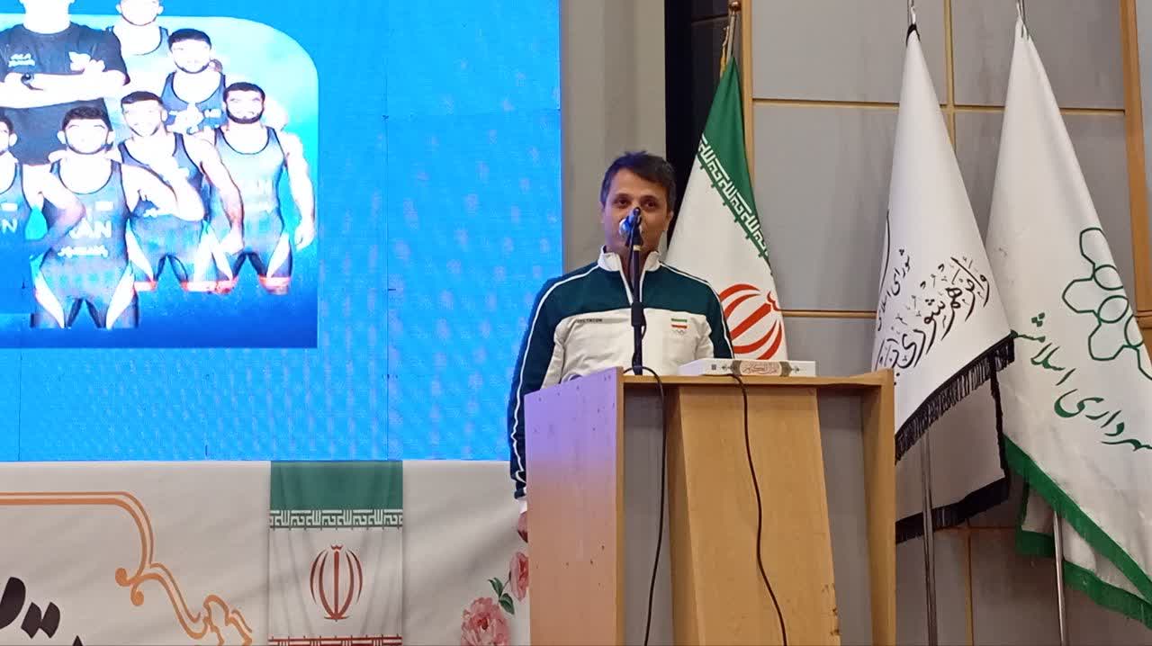 حسن رنگرز سرمربی کشتی فرنگی
